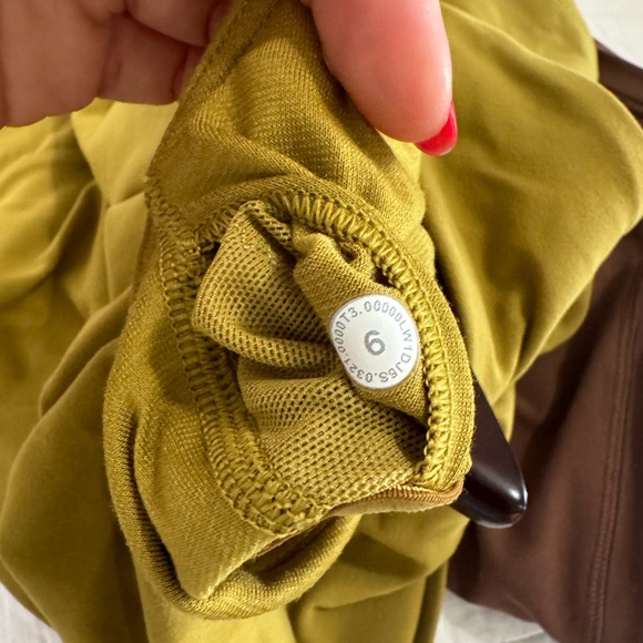 Lululemon Top - Picture 7 of 7